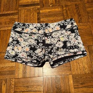 FLEO Daisies 3.25 Shorts